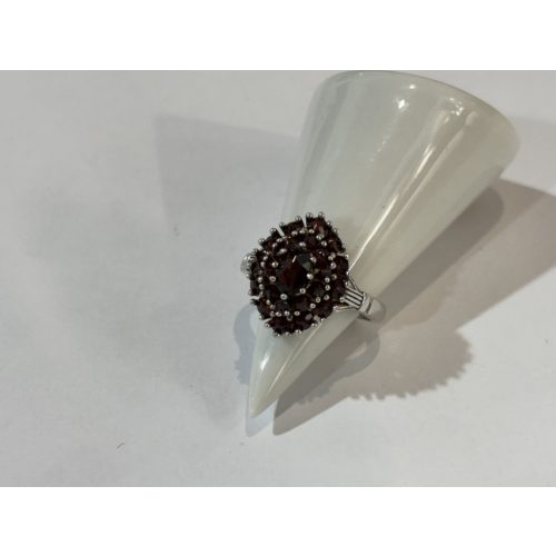 Gránát köves  ezüst gyűrű – Sivama